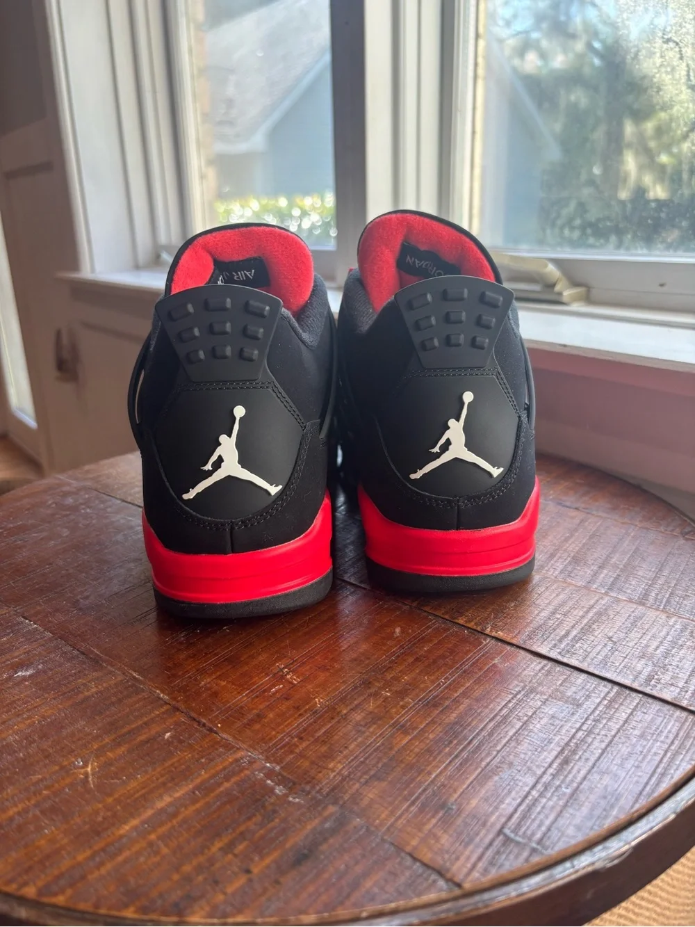 Nike Air Jordan 4 Retro 